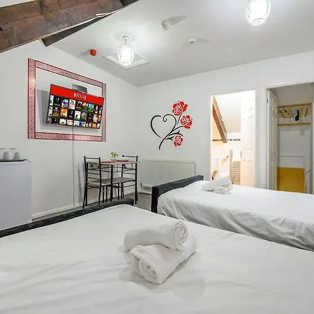 Rb1gh- Cosy, Free Parking & Fast Wi-fi Leeds (West Yorkshire)